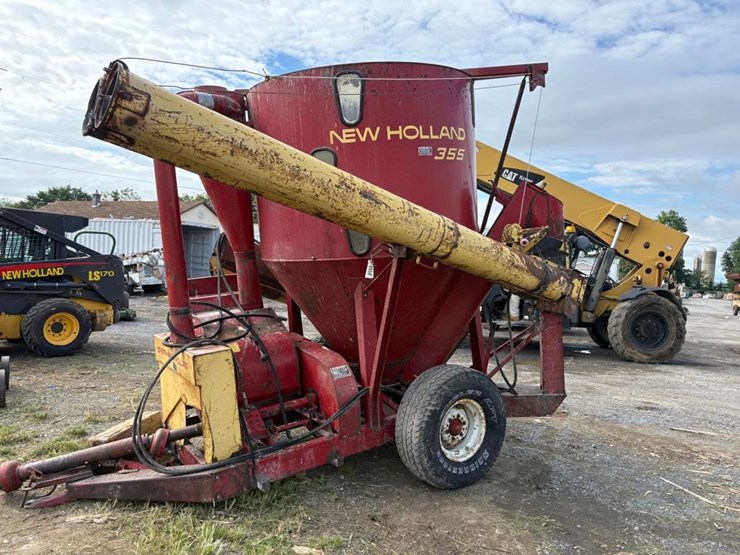 new-holland-355-image-1