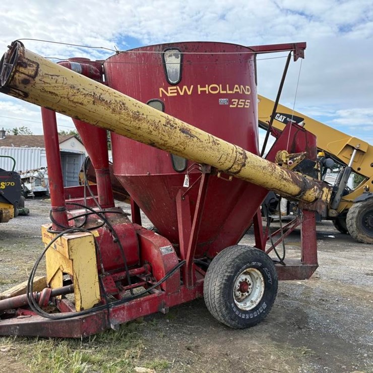 NEW HOLLAND 355