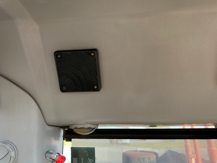 #32825-•-volvo-ec200e-crawler-excavator-image-96