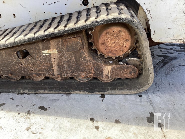 2007-bobcat-t250-image-11