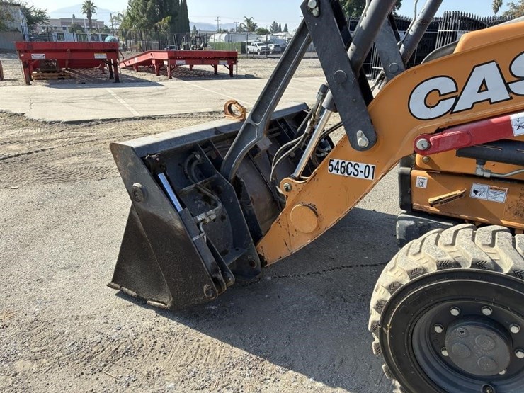 2018-case-580sn-image-5