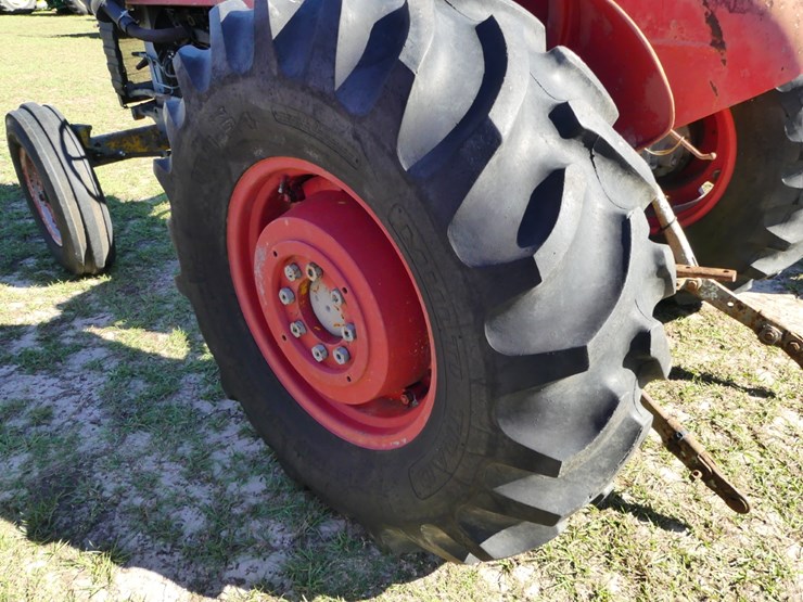 massey-ferguson-165-image-10