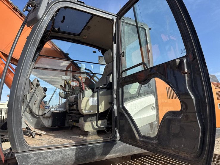 #1882-•-2012-hitachi-350lc-excavator-image-47