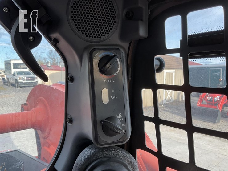 2018-kubota-ssv65-image-13