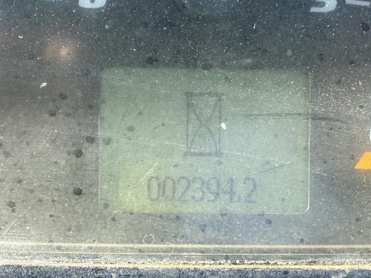 2018-case-580sn-image-32