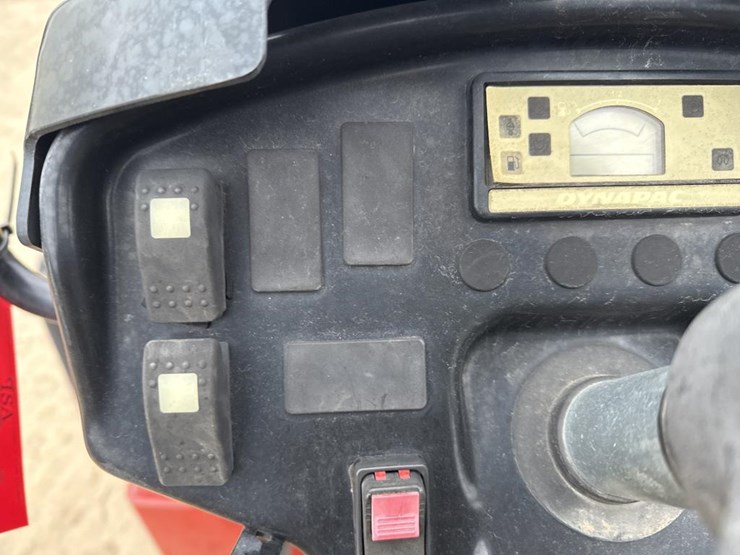 #1891-•-2011-dynapac-cc12000-roller-image-38