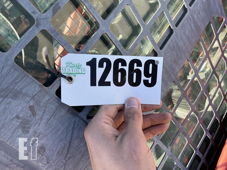 2015-kubota-svl90-2-image-23