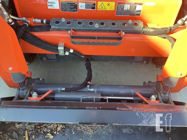 2025-kubota-ssv65-image-10