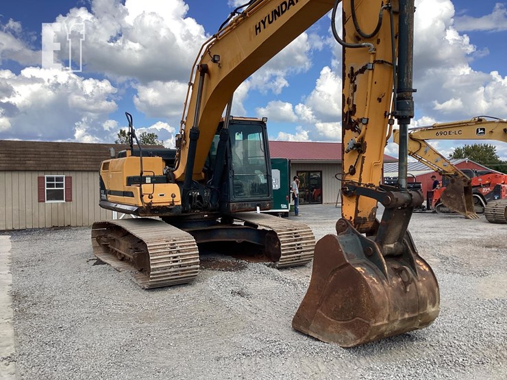 2021-hyundai-hx220l-image-9