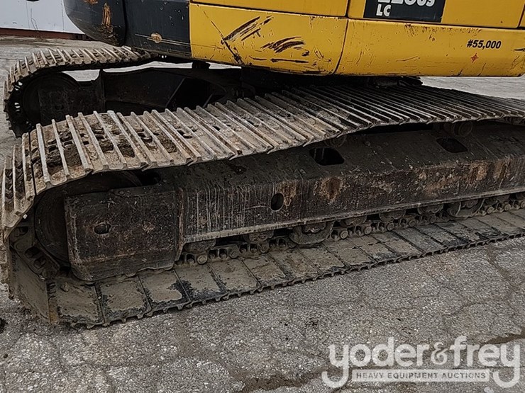 2013-komatsu-pc228us-lc-8-image-9