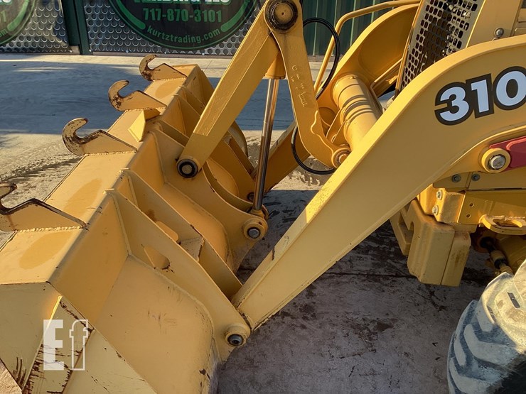 2000-deere-310se-image-10
