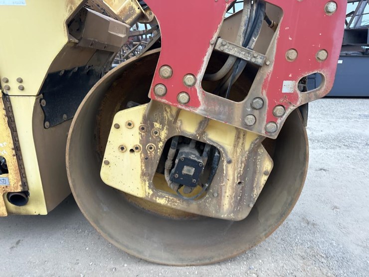 2009-dynapac-cc324-image-27