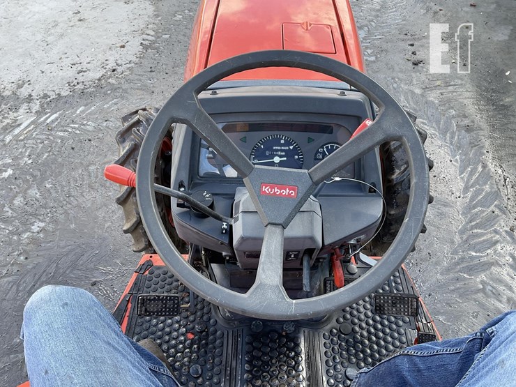 1995-kubota-l2900-image-13