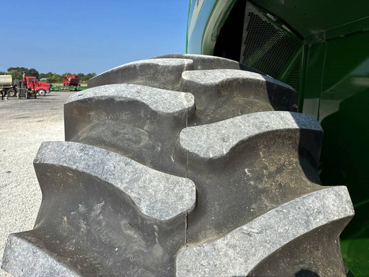 2001-john-deere-9750-image-37