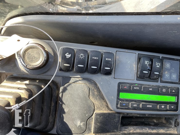 2022-doosan-dx225-lc-image-16