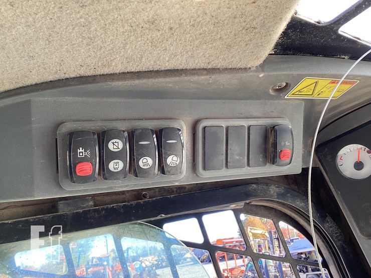 2008-caterpillar-256c-image-16