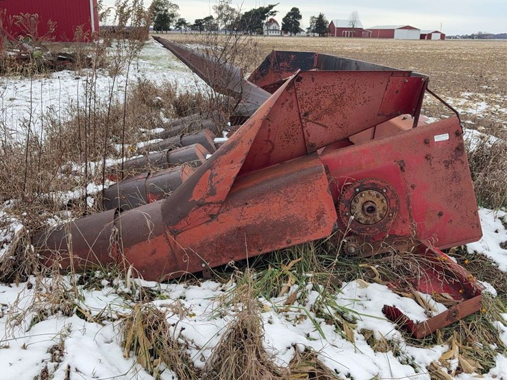 international-983-image-4