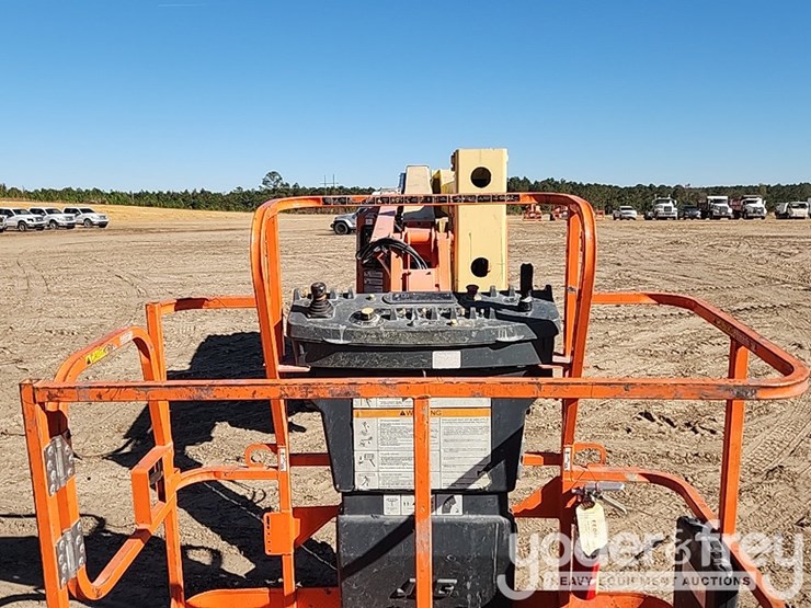 2008-jlg-e450aj-image-25
