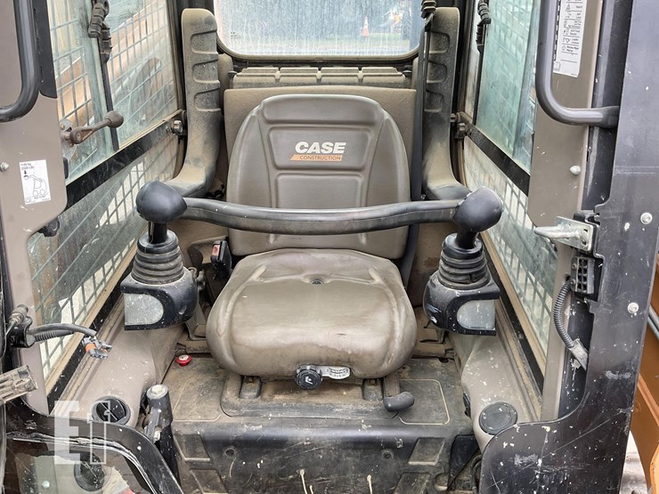 2015-case-sr250-image-12