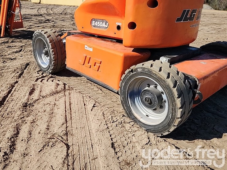 2008-jlg-e450aj-image-18