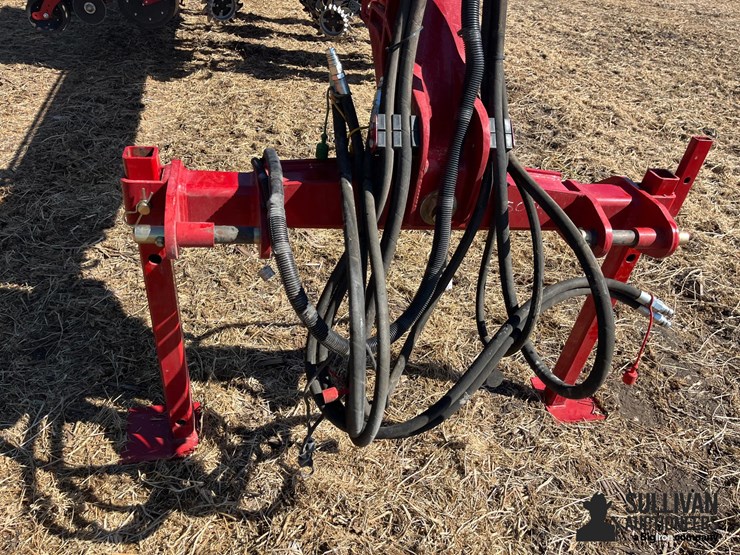 2023-case-ih-2150-image-14