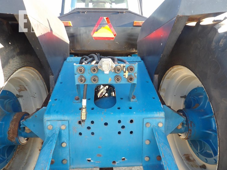 1993-ford-946-image-18