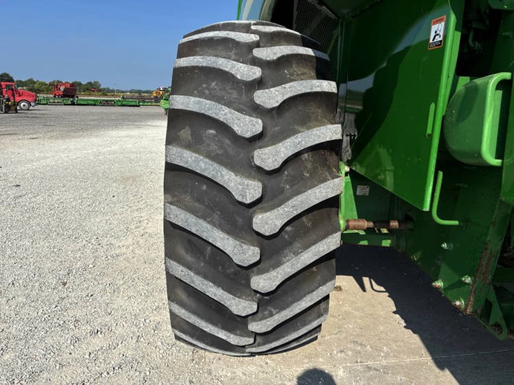 2001-john-deere-9750-image-36