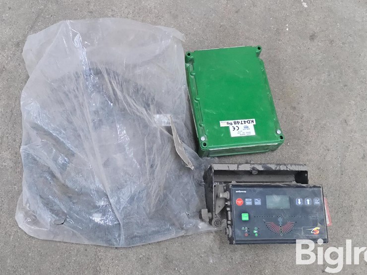 outback-guidance-monitor-&-john-deere-seed-star-rate-module-image-6