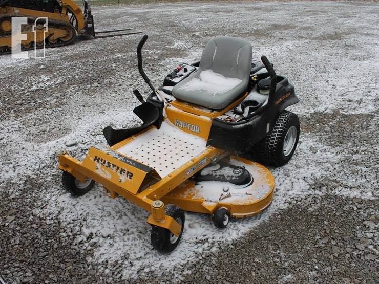 hustler-52"-zero-turn-2972-image-1