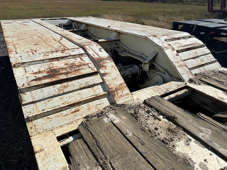 #32747-•-2000-mastec-40'-tri/a-rgn-lowboy-trailer-vin:-1tkj05133ym031587-image-42