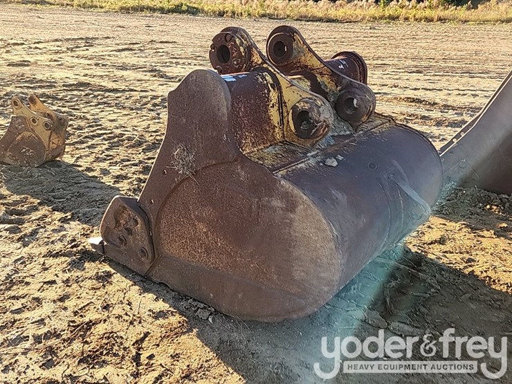 48"-bucket-3"-pin-to-suit-cat-330d-excavator-image-4