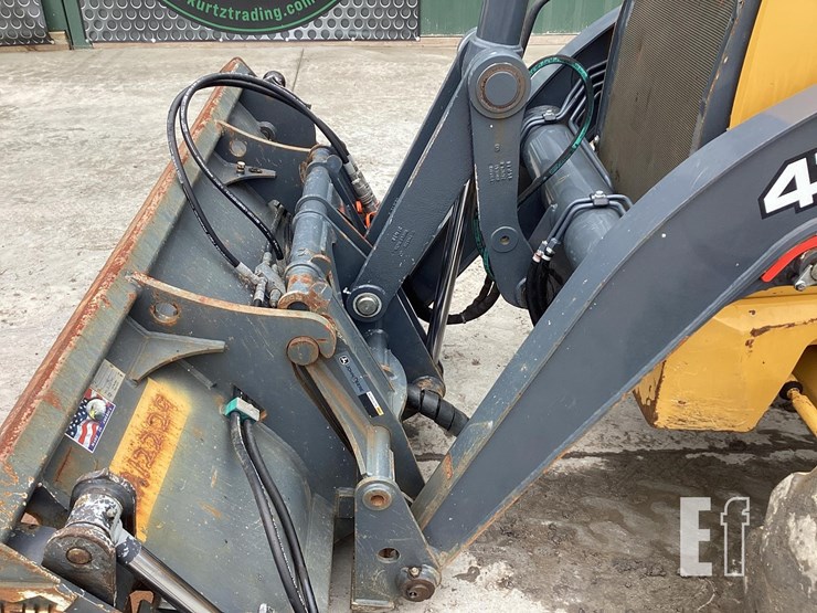 2019-deere-410l-image-10