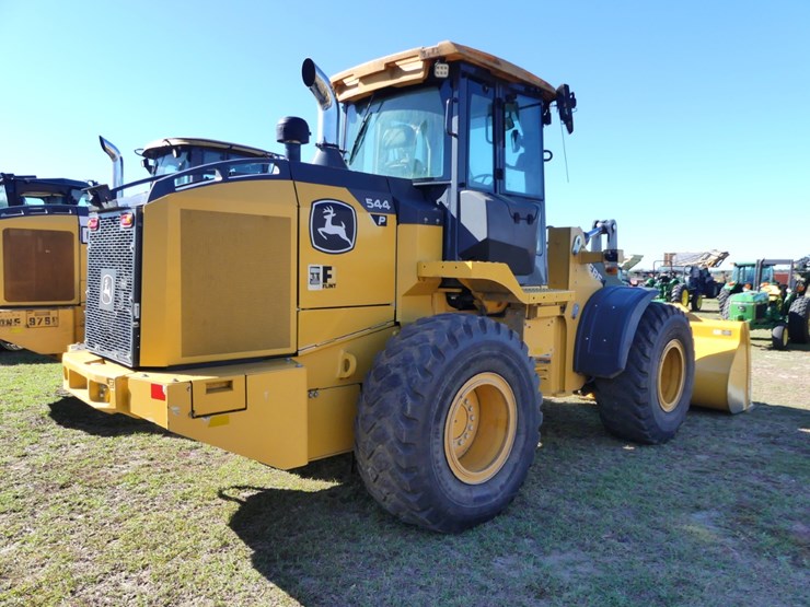 2021-deere-544p-image-10