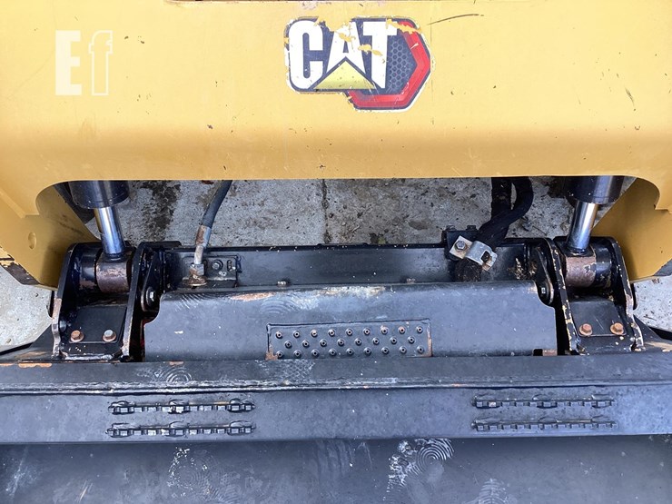 2022-caterpillar-279d3-image-10