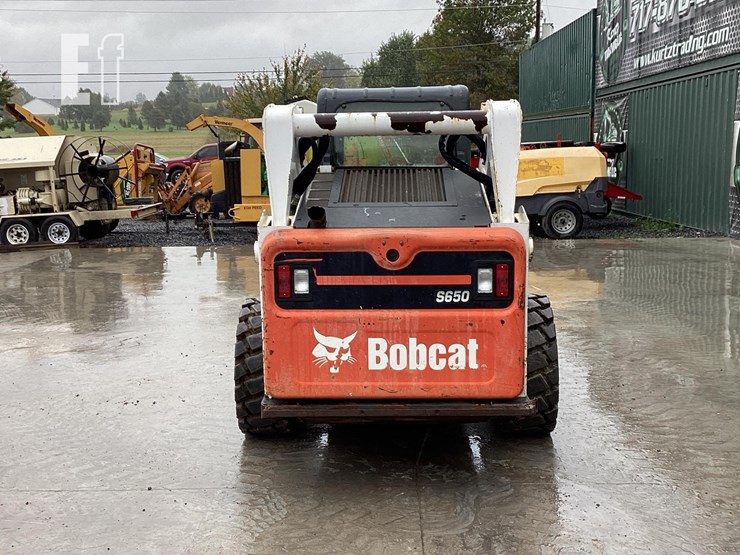 2015-bobcat-s650-image-3