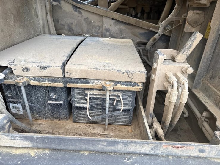 #1881-•-2020-volvo-ec480e-excavator-image-41