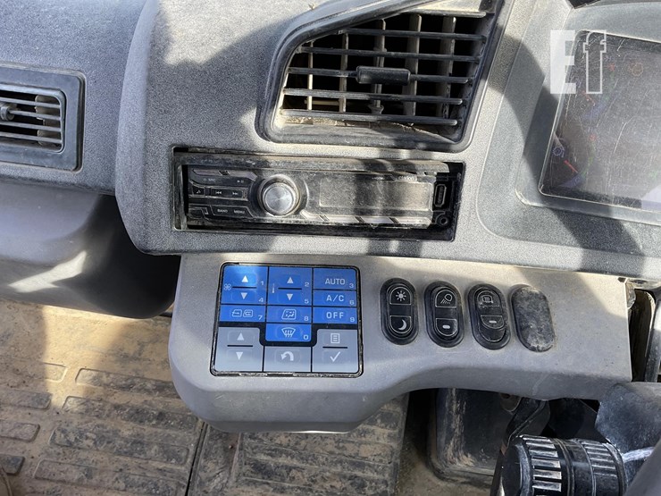 2014-komatsu-hm400-3-image-14