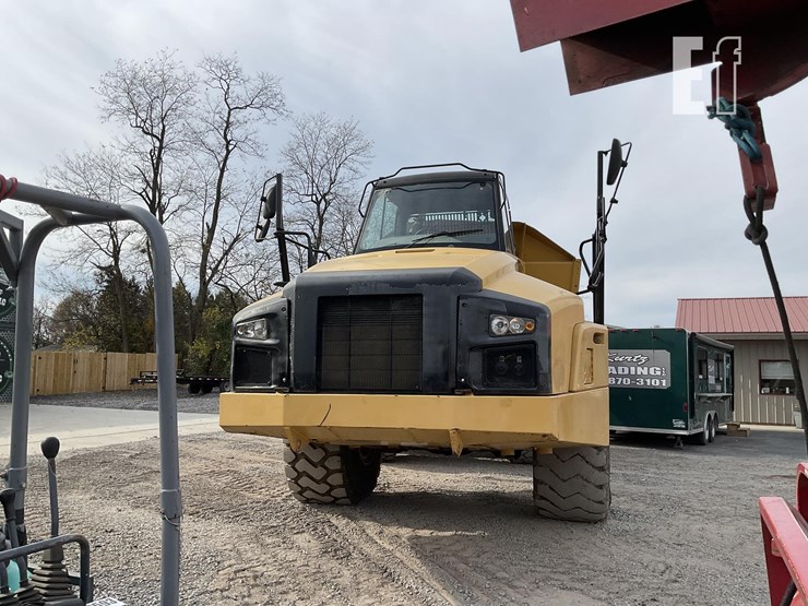 2013-caterpillar-740b-image-7