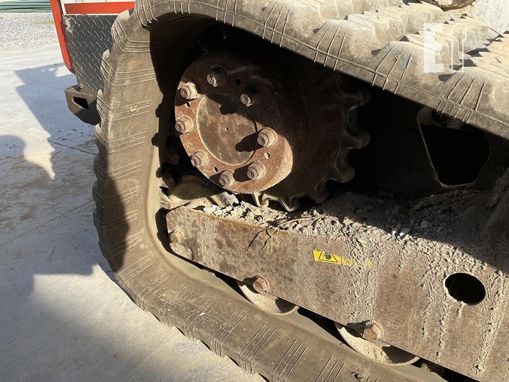 2014-bobcat-t650-image-10