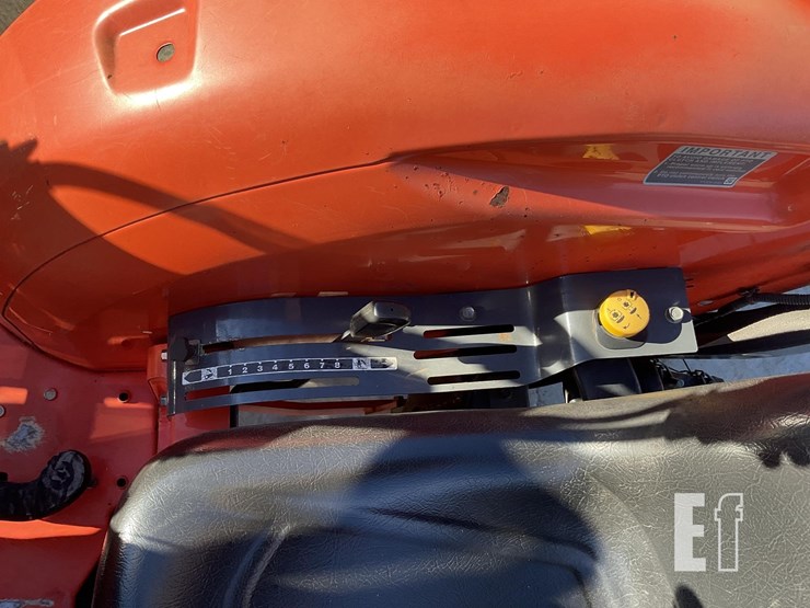 2018-kubota-l4701-image-14