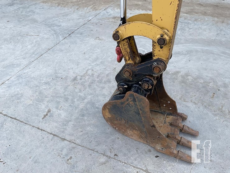 2014-caterpillar-303.5e-cr-image-11