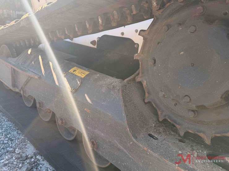 2022-bobcat-t770-image-14