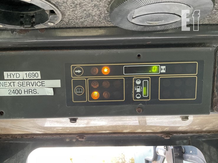 2003-new-holland-ls190-image-14