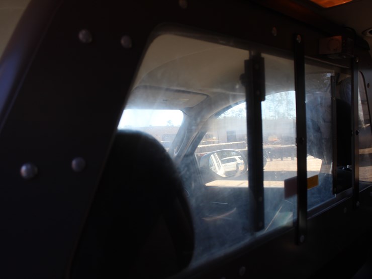 2013-chevrolet-tahoe-image-7