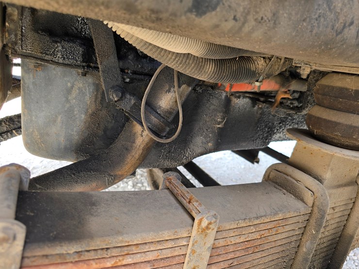 2001-mack-le613-image-79