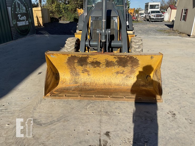 2019-deere-410l-image-9