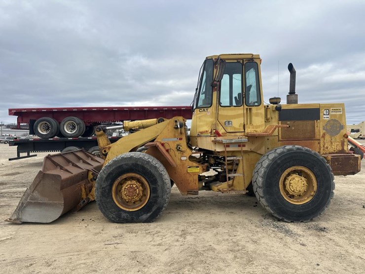 1988-caterpillar-936e-image-2