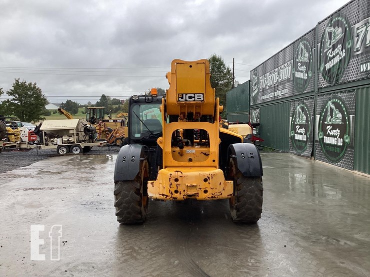 2017-jcb-512-56-image-3