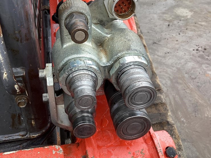 2019-kubota-svl95-2s-image-13