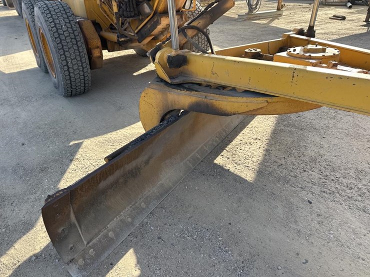 1989-john-deere-6-image-21